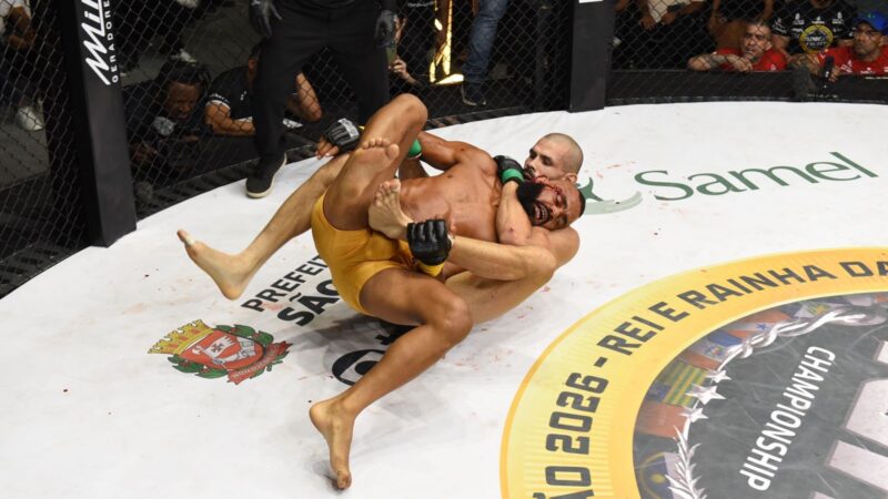 Jungle Fight define semifinalistas do Fight do Milhão com nocautes em série