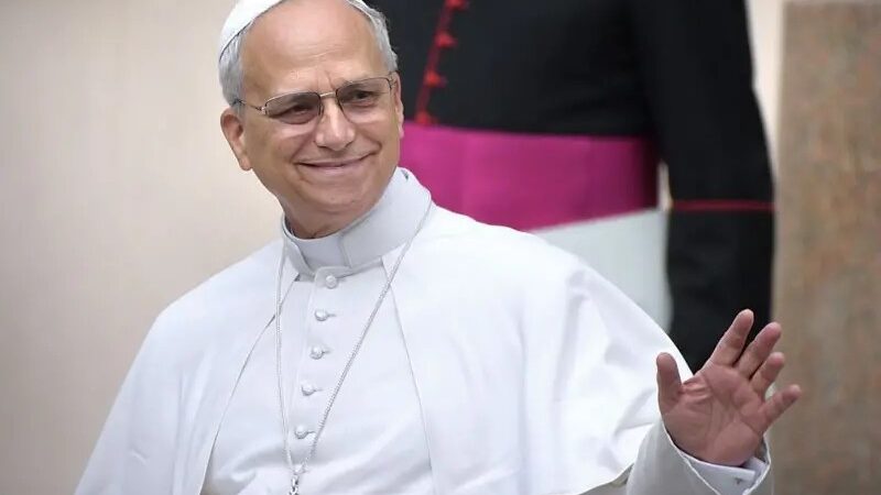 Papa Leão XIV ameaça de excomunhão grupo católico ultratradicionalista que defende missas em latim