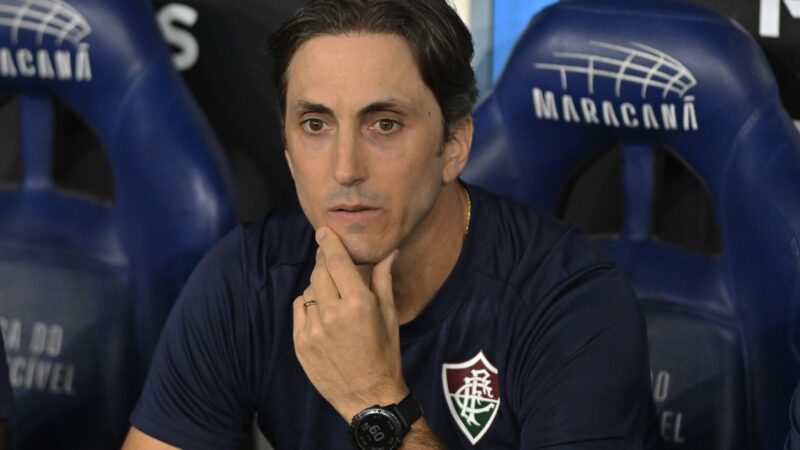Zubeldía usará dupla inédita na zaga do Fluminense, que sofre sangria