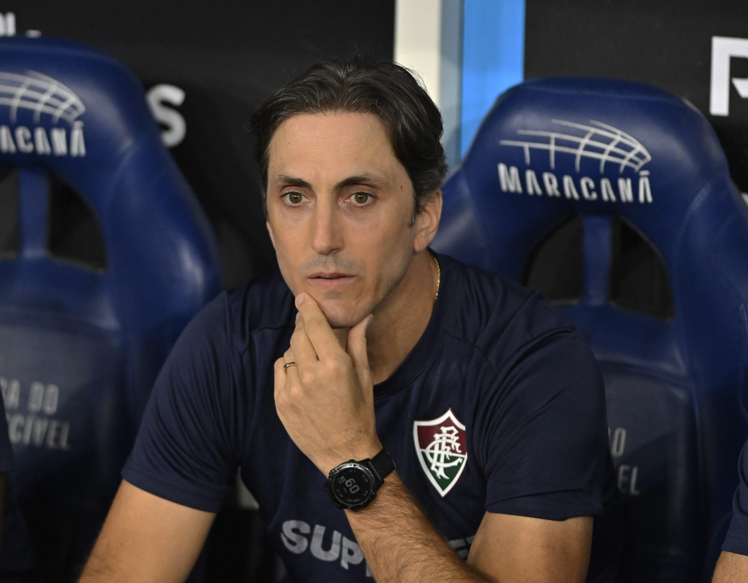 Zubeldía usará dupla inédita na zaga do Fluminense, que sofre sangria