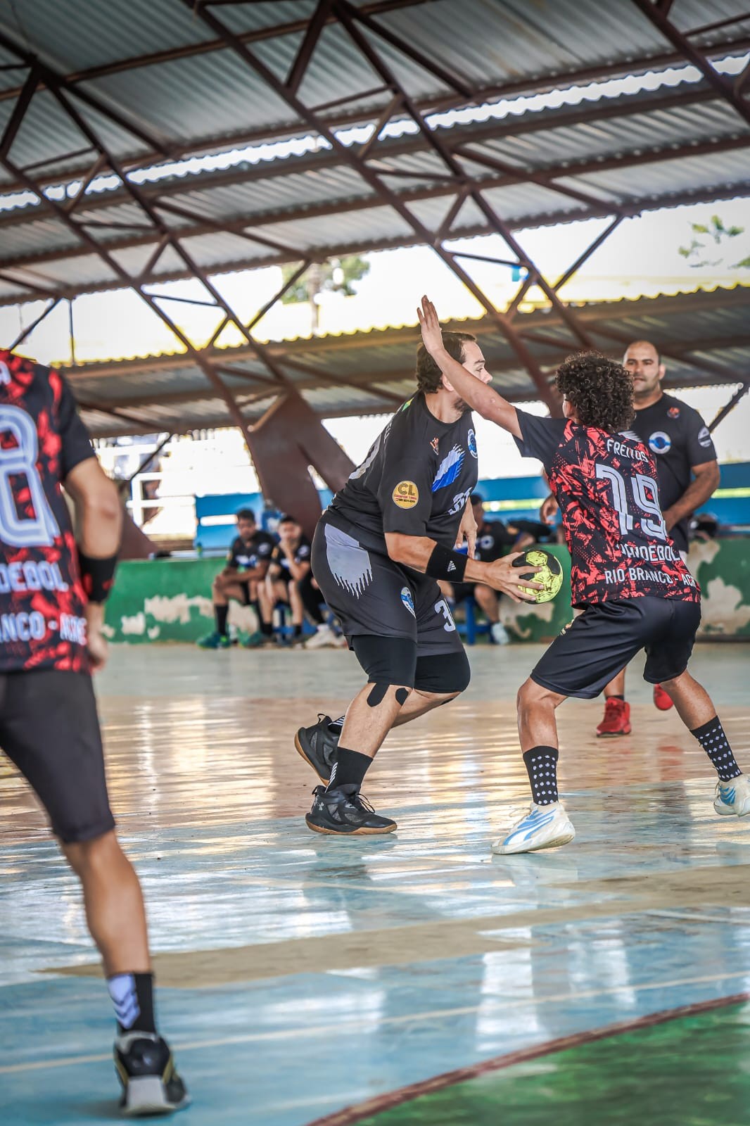 1ª fase do Aberto de Handebol tem dois jogos nesta quarta-feira, no Colégio Meta