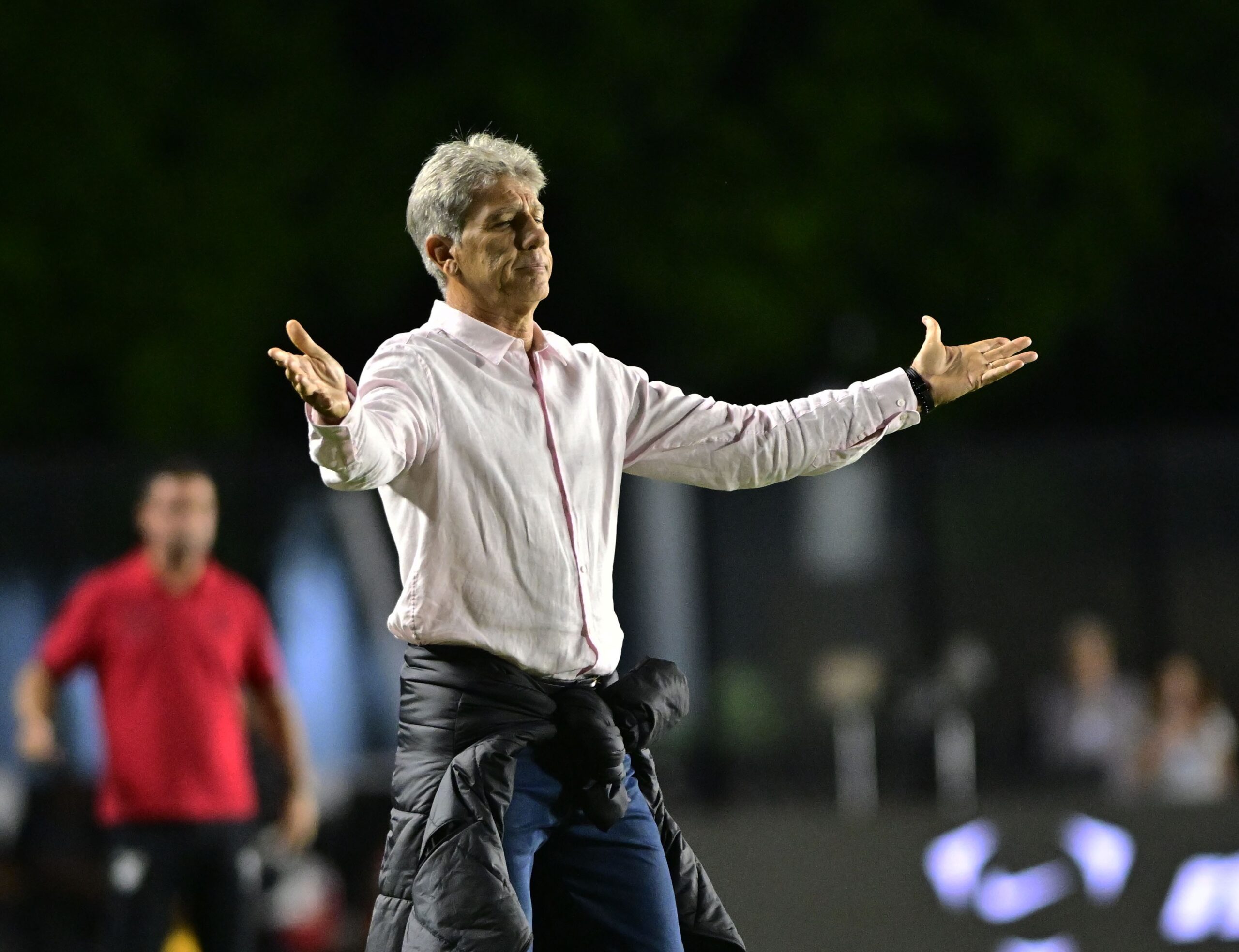 Análise: vitória do Vasco retrata eficiência de Renato para pontuar mesmo em atuações sem brilho