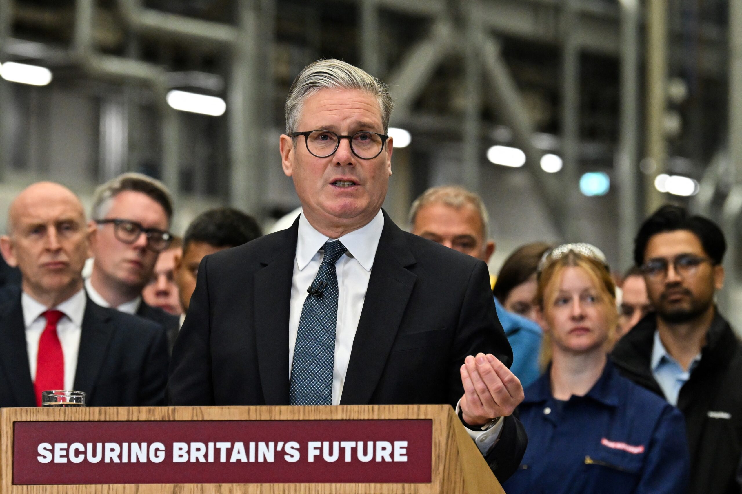 A crise que coloca em risco o cargo do primeiro-ministro britânico