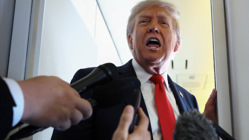 Juiz autoriza Trump a assinar ordem executiva para proibir votos pelo correio