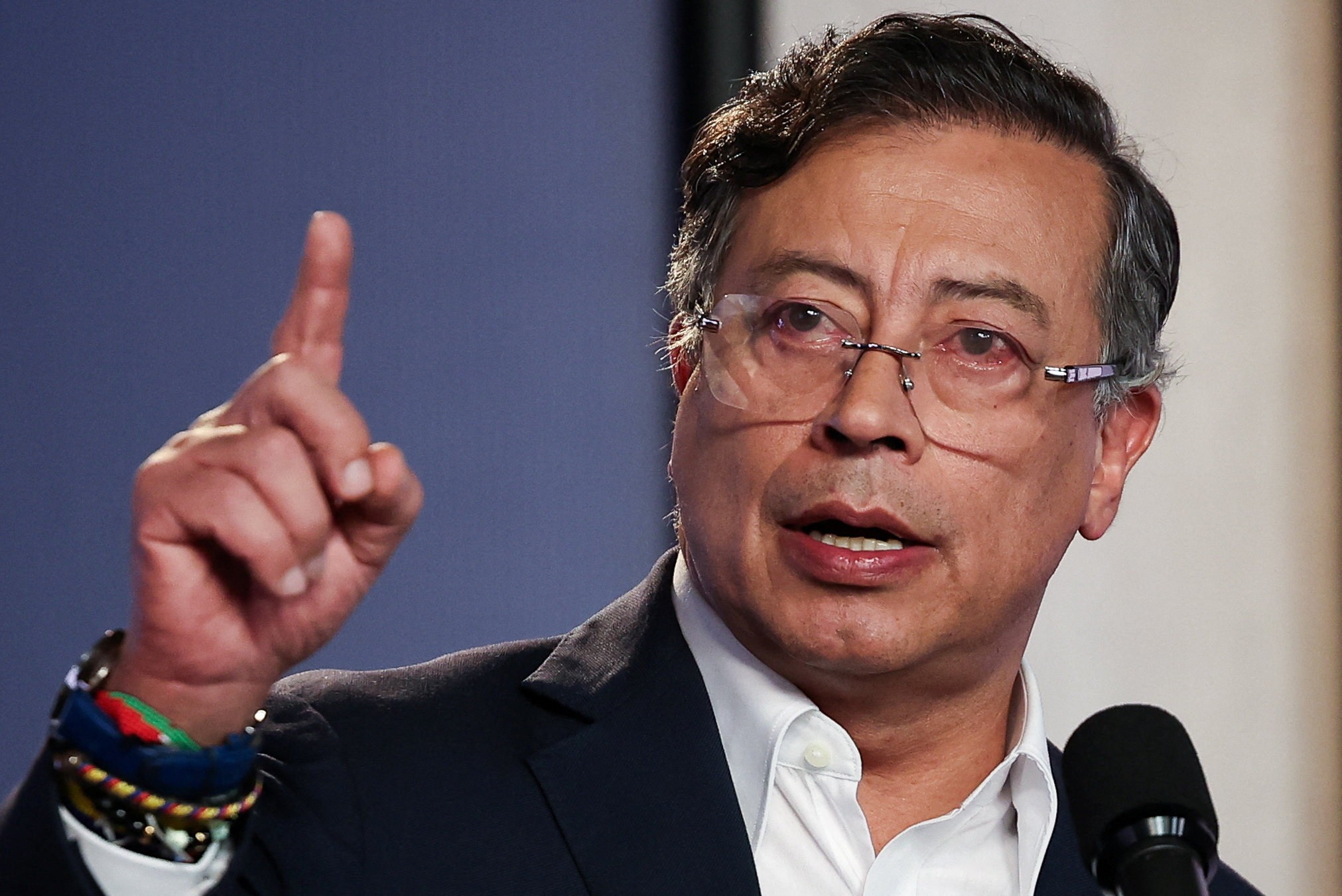 Colômbia acusa Equador de ‘interferência deliberada’ na eleição presidencial em meio a disputa tarifária