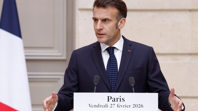 É #FAKE que Emmanuel Macron anunciou que o ‘árabe será a língua oficial da França’