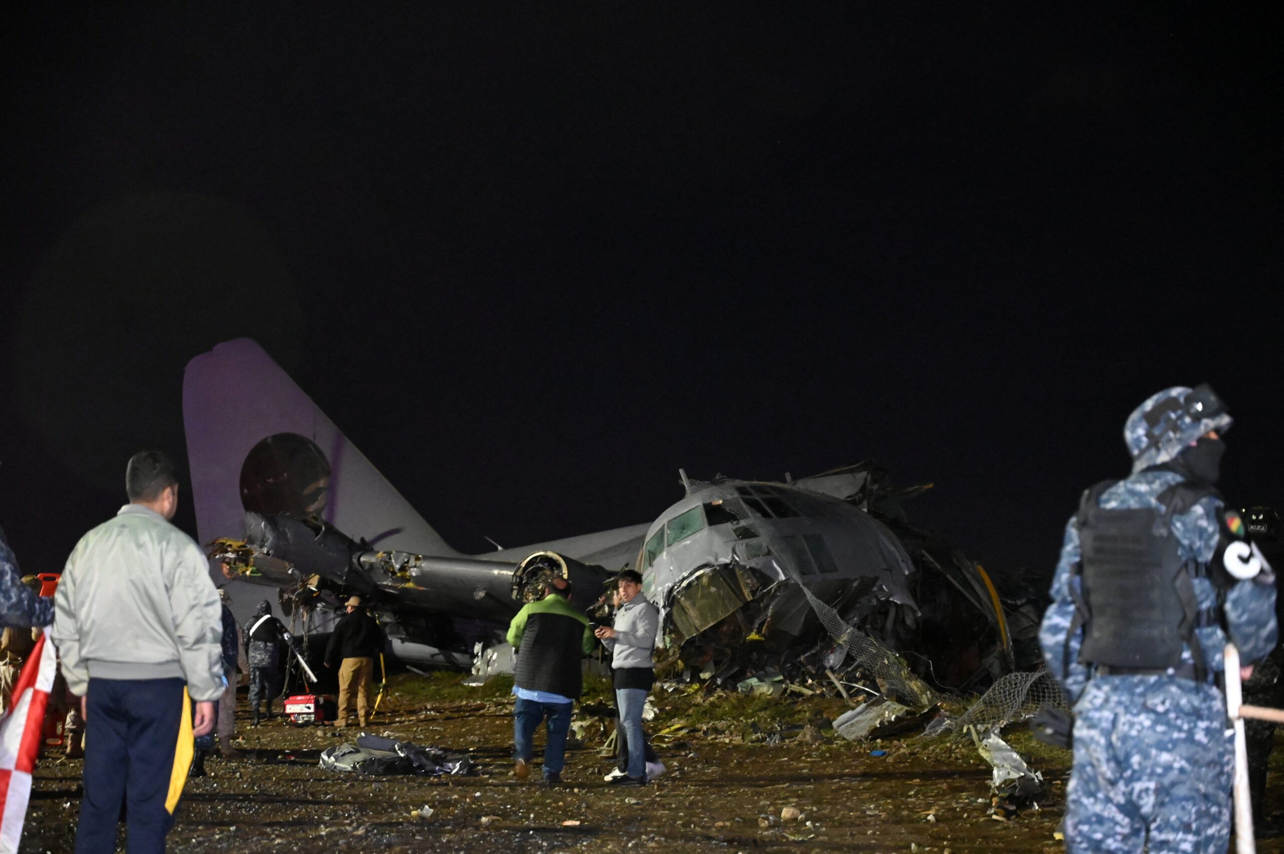 Falha de estagiário, erros da tripulação e mau tempo causaram acidente aéreo com mais de 20 mortos na Bolívia, diz relatório