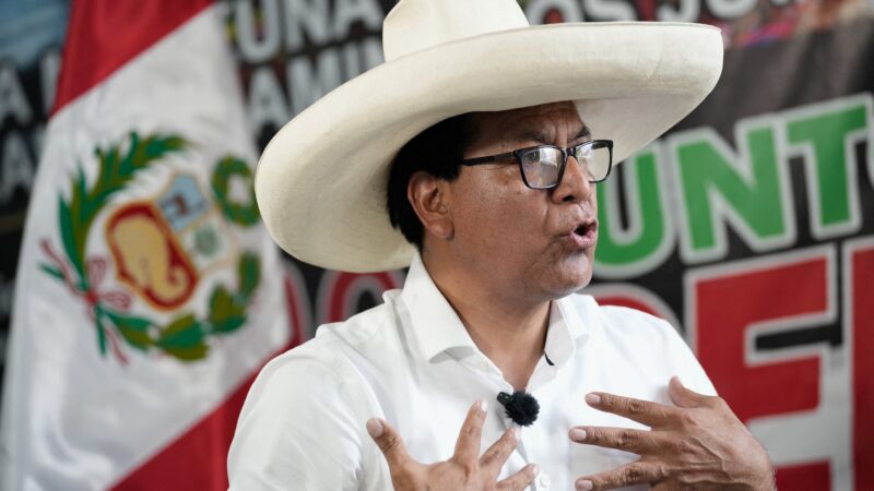 Promotoria do Peru pede mais de 5 anos de prisão para candidato de esquerda às vésperas do 2º turno