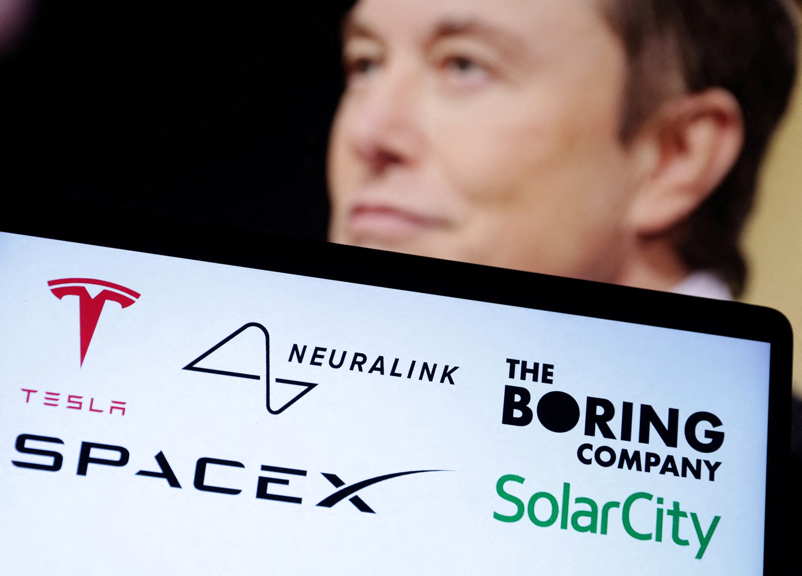 EUA fecham contrato bilionário para uso militar de satélites da SpaceX