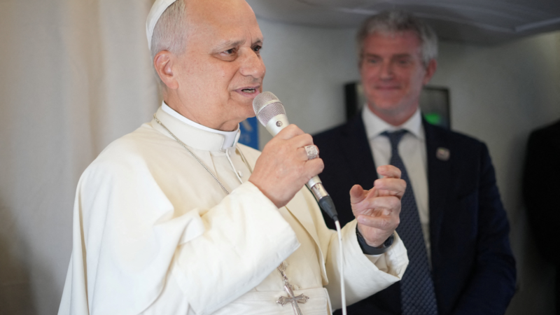 Papa lança sua 1ª encíclica nesta segunda; texto aborda Inteligência Artificial