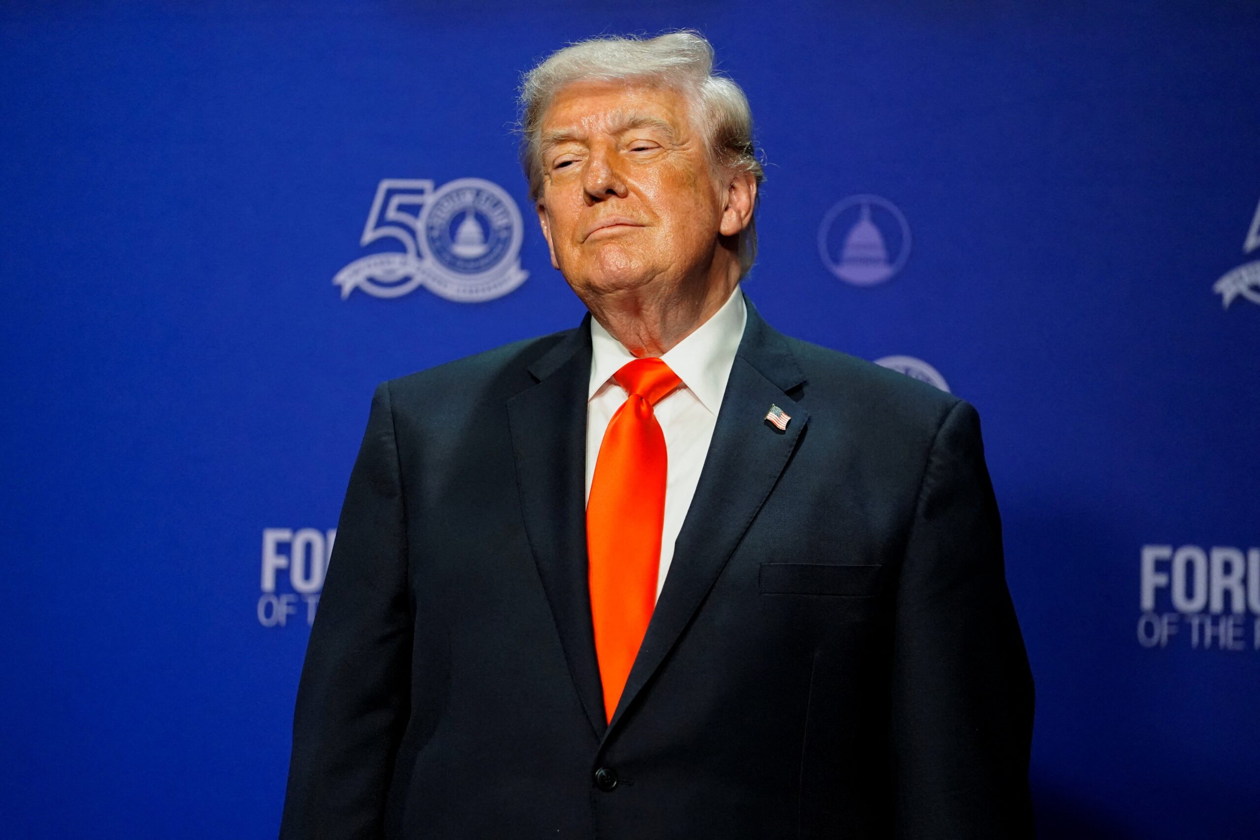Corte de Comércio dos EUA se pronuncia contra tarifas globais de 10% impostas por Trump