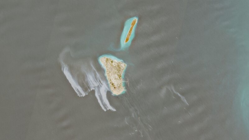 Possível vazamento de petróleo é visto em imagens de satélite de Ilha no Irã