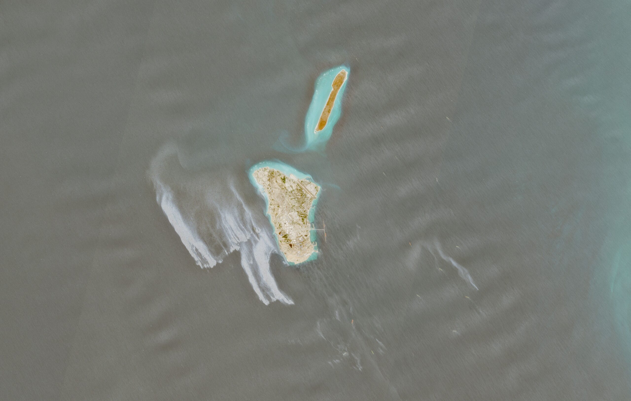 Possível vazamento de petróleo é visto em imagens de satélite de Ilha no Irã