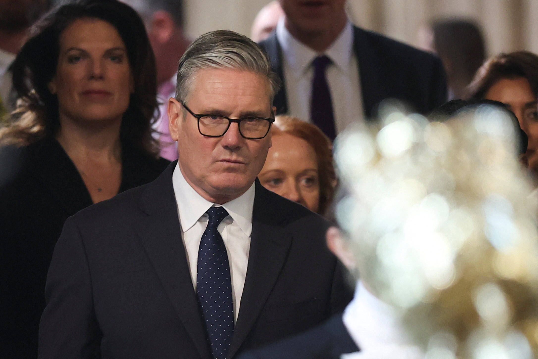 ‘Não vou desistir’, diz primeiro-ministro britânico Keir Starmer em meio a crise