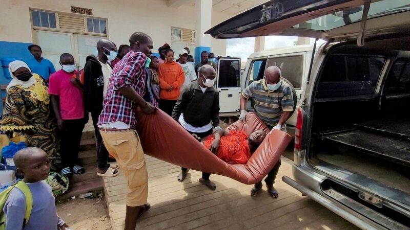 Diretor da OMS afirma estar ‘profundamente preocupado’ com epidemia de Ebola no Congo