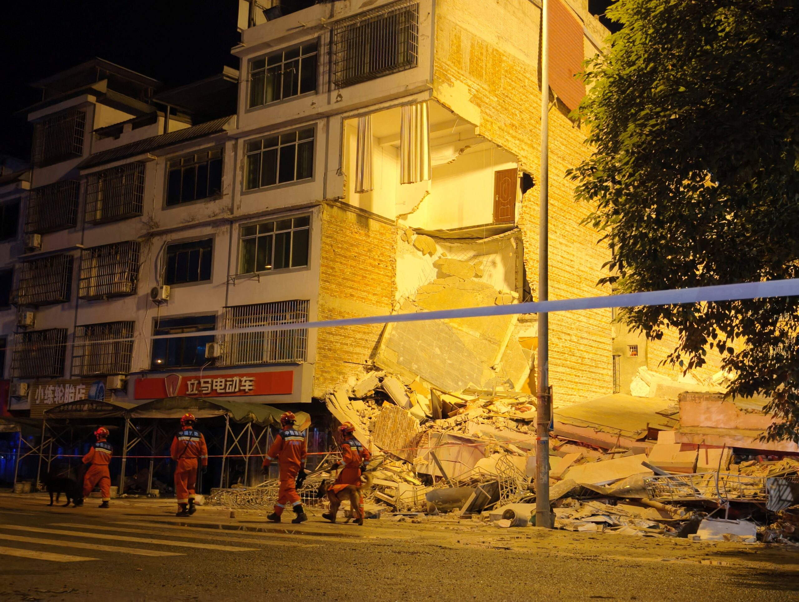 Terremoto deixa dois mortos na China