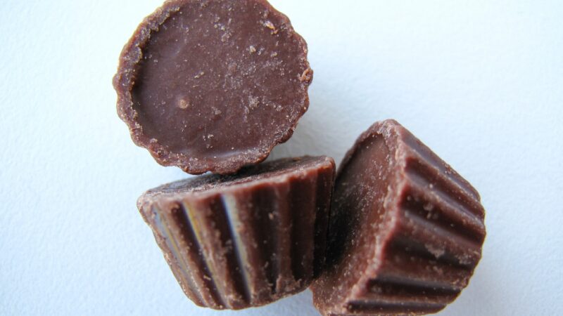 Fim do ‘sabor chocolate’? Queda no preço do cacau pode baratear produtos e mudar receitas
