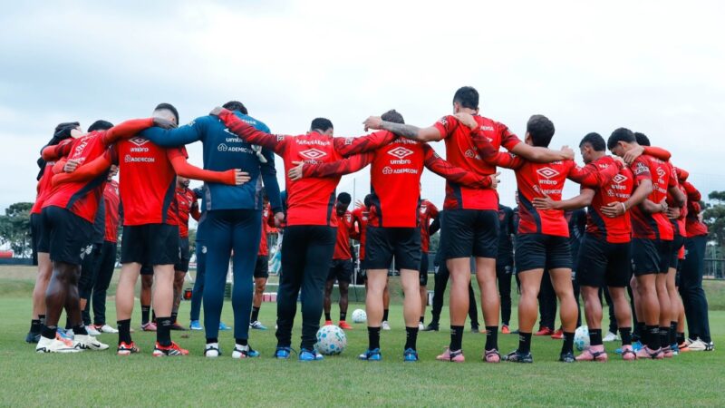 Athletico liga alerta com aumento de lesões no elenco; veja o balanço