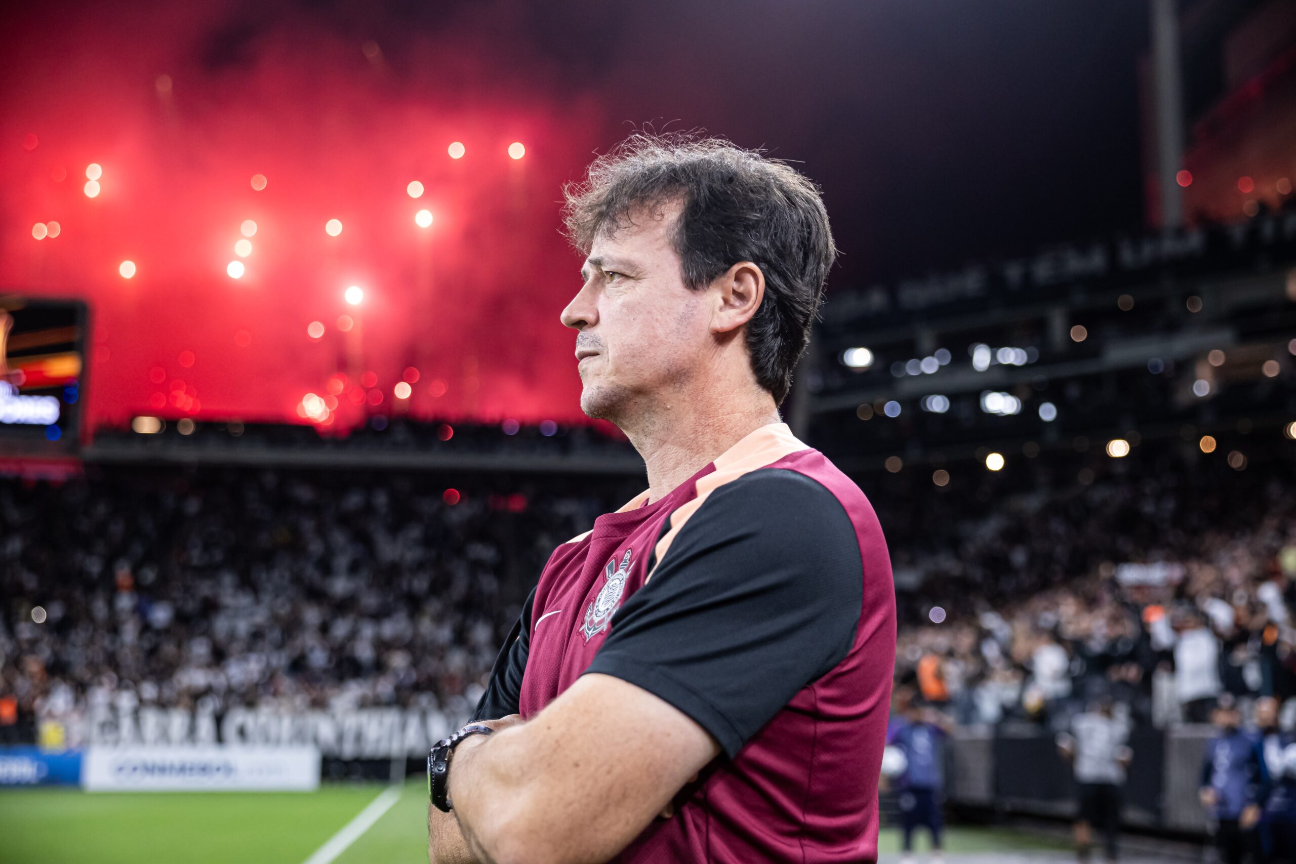 Diniz elogia atuação contra Peñarol e diz: “Muita gente falava que eu tinha a cara do Corinthians”