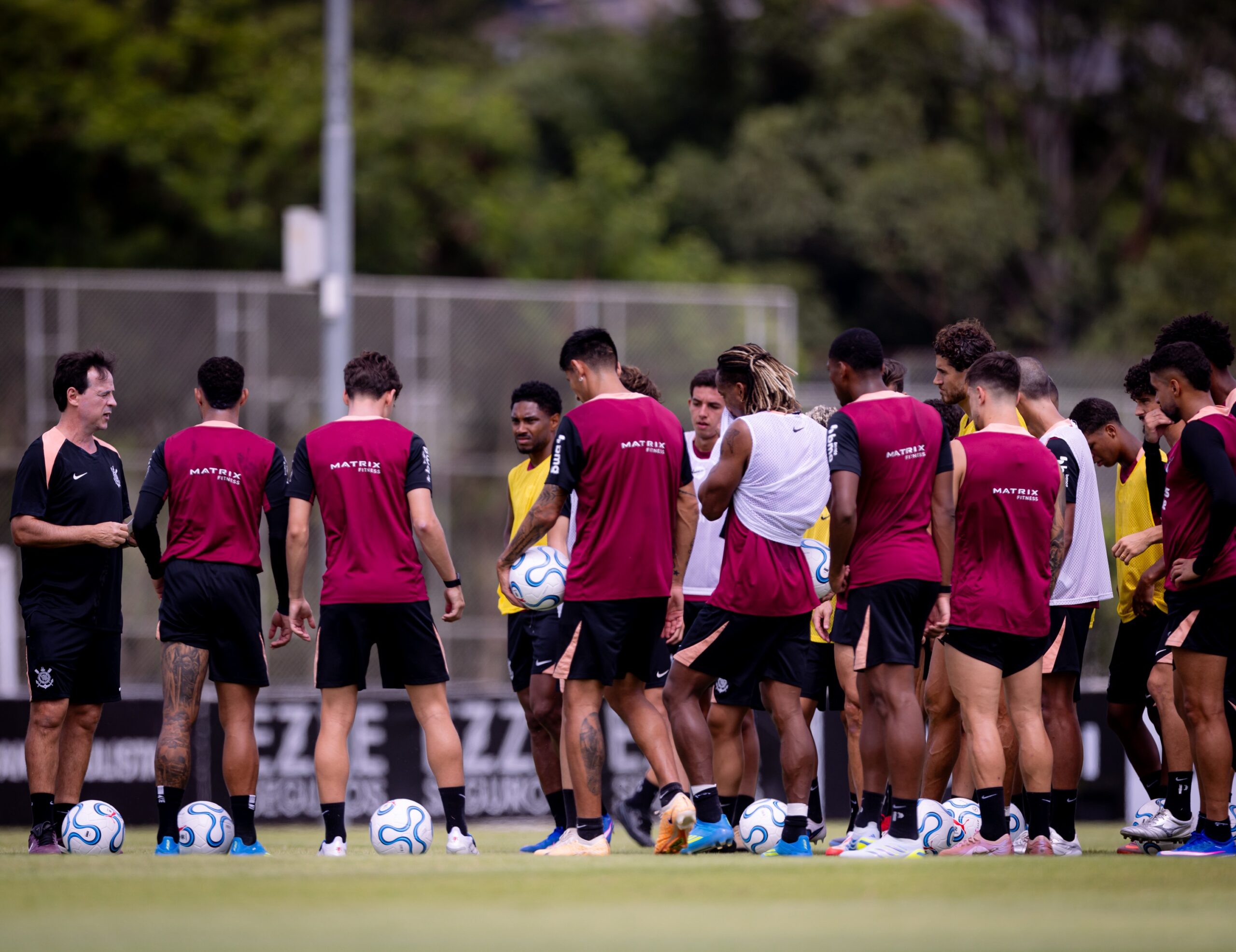 Corinthians fecha datas e planeja intertemporada com amistoso durante a Copa do Mundo