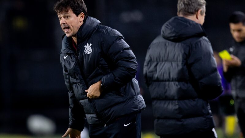 Como Diniz tem trabalhado para evitar desmanche no Corinthians durante a Copa do Mundo