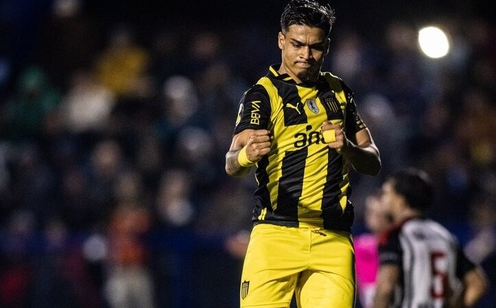 Clube do Uruguai cobra dívida do Grêmio pelo empréstimo de Arezo