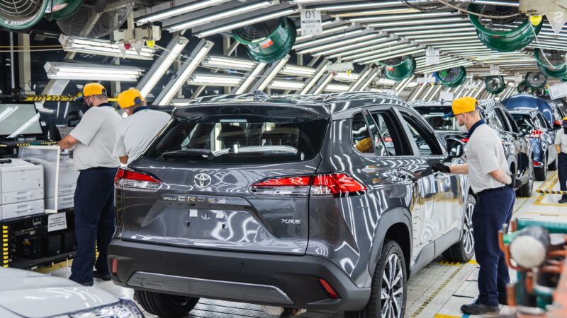 Nova fábrica da Toyota em Sorocaba vai produzir o Corolla a partir de novembro