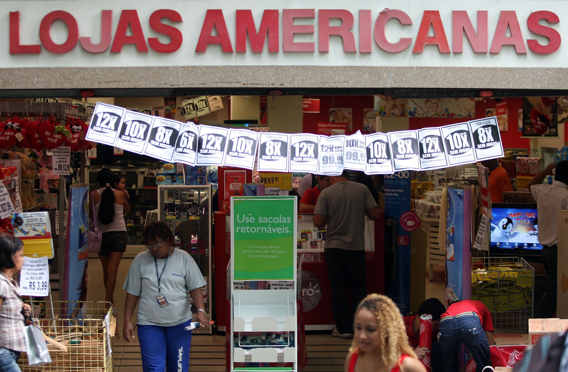 Americanas tem prejuízo de R$ 329 milhões no primeiro trimestre, queda de 33,7%