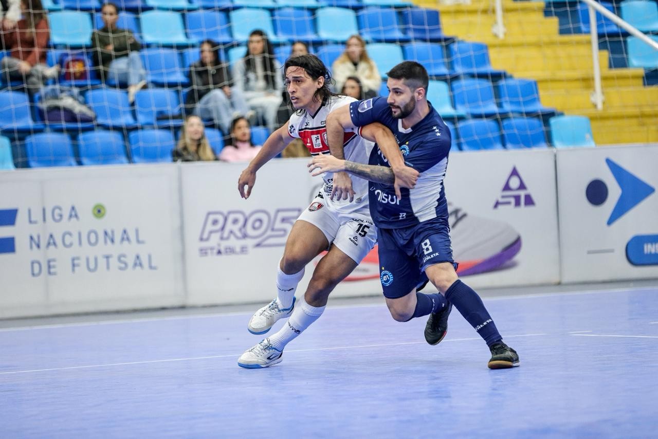 Campo Mourão vence o Tubarão pela Liga Nacional de Futsal