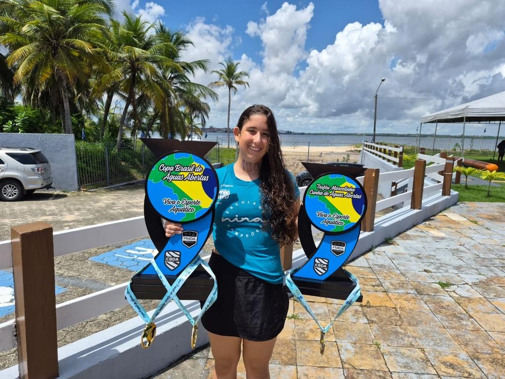 Sofia Duailibe conquista sete medalhas em três campeonatos nacionais de Águas Abertas