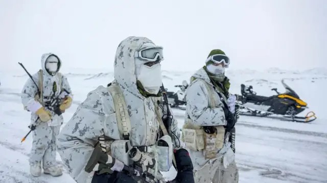 Por que o Canadá passa por seu maior recrutamento militar em 30 anos?