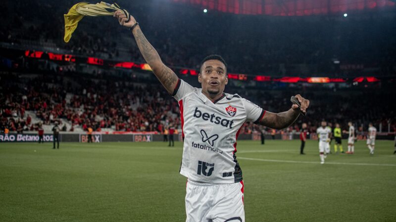 Em boa fase no Inter, Alerrandro reencontra o Vitória, onde foi artilheiro do Brasileirão