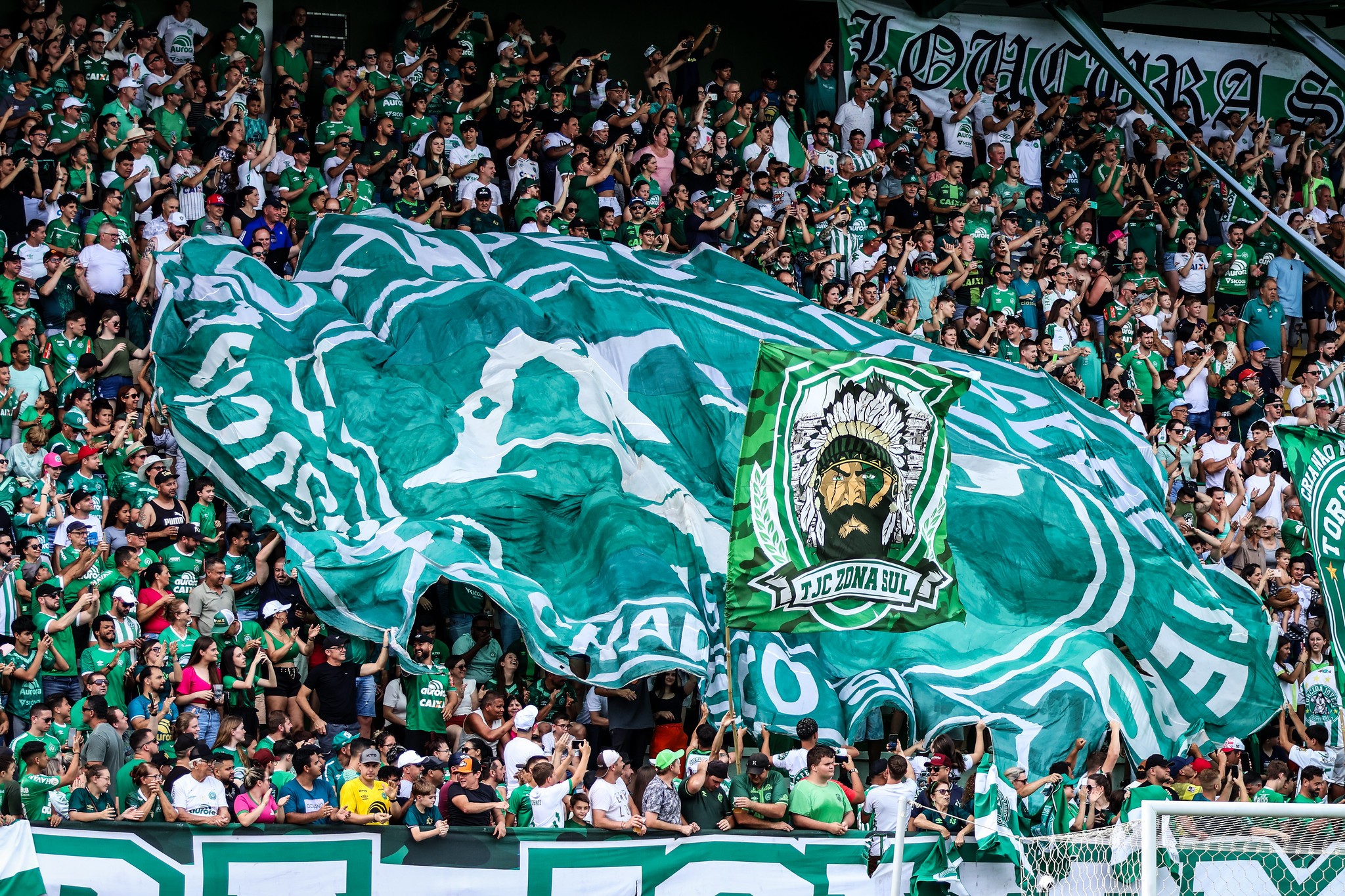 Chapecoense 53 anos: relembre momentos históricos do clube