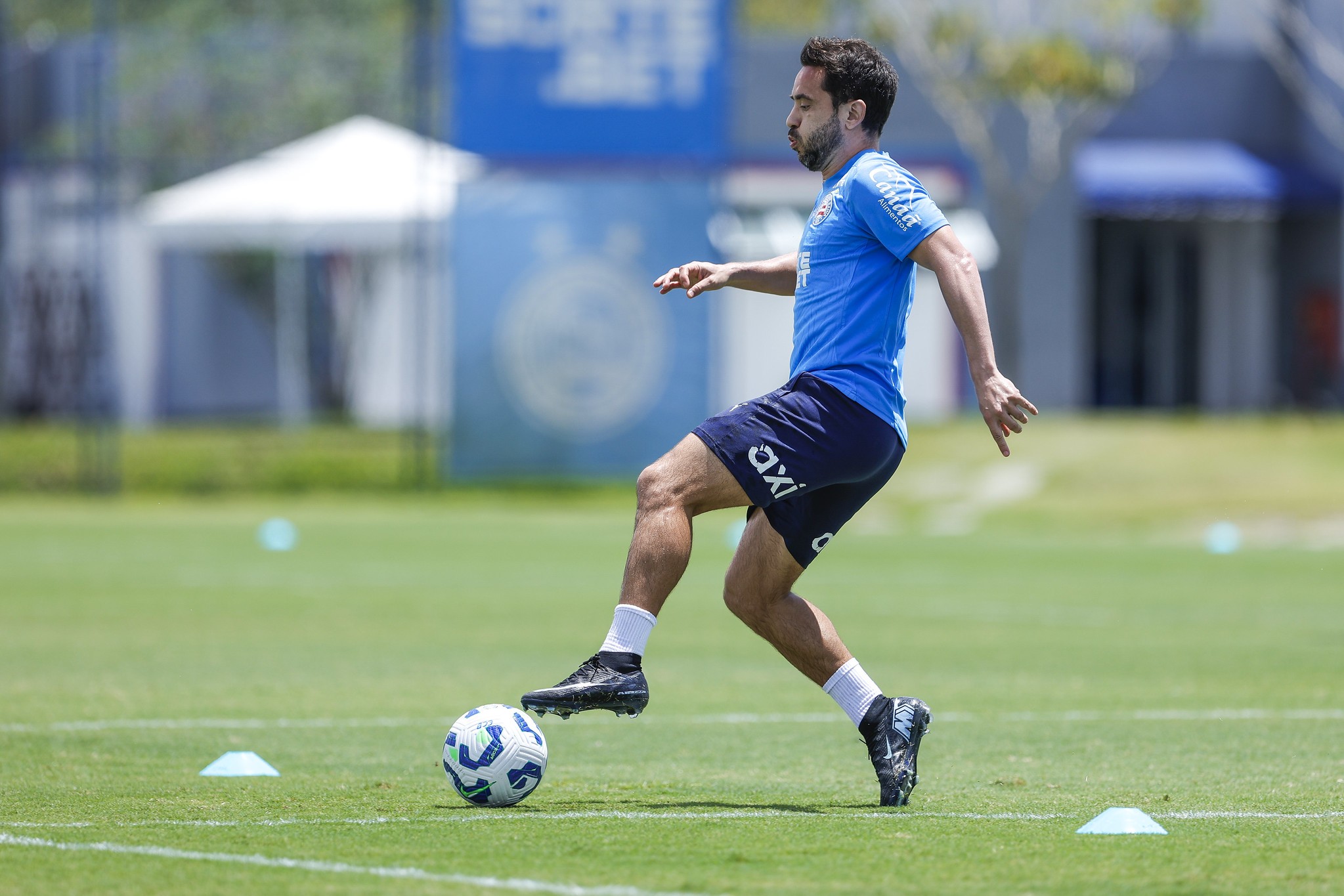 Escalação do Bahia contra o Grêmio: veja time provável, dúvidas e desfalques após o treino
