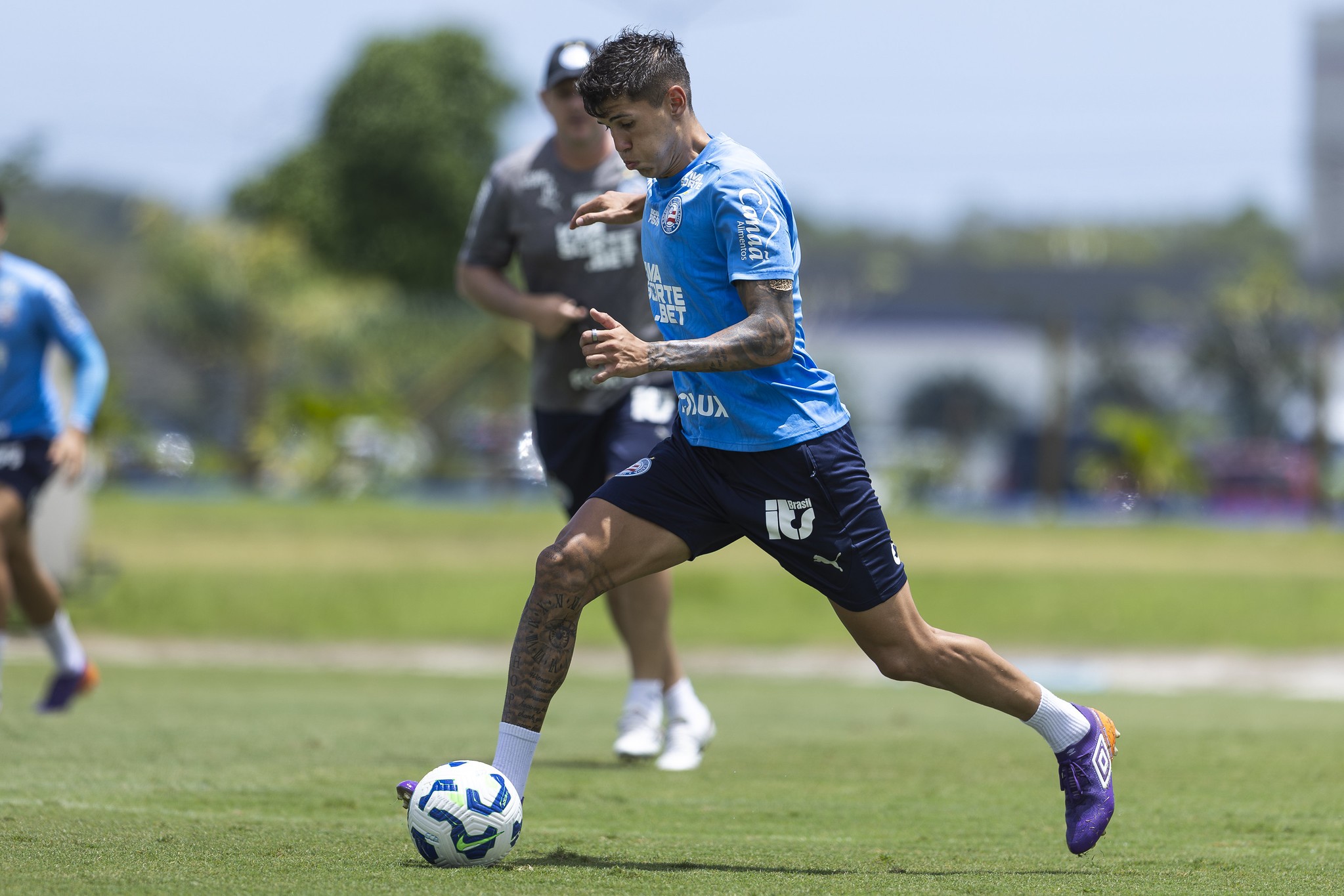 Ramos Mingo desfalca o Bahia contra o Grêmio