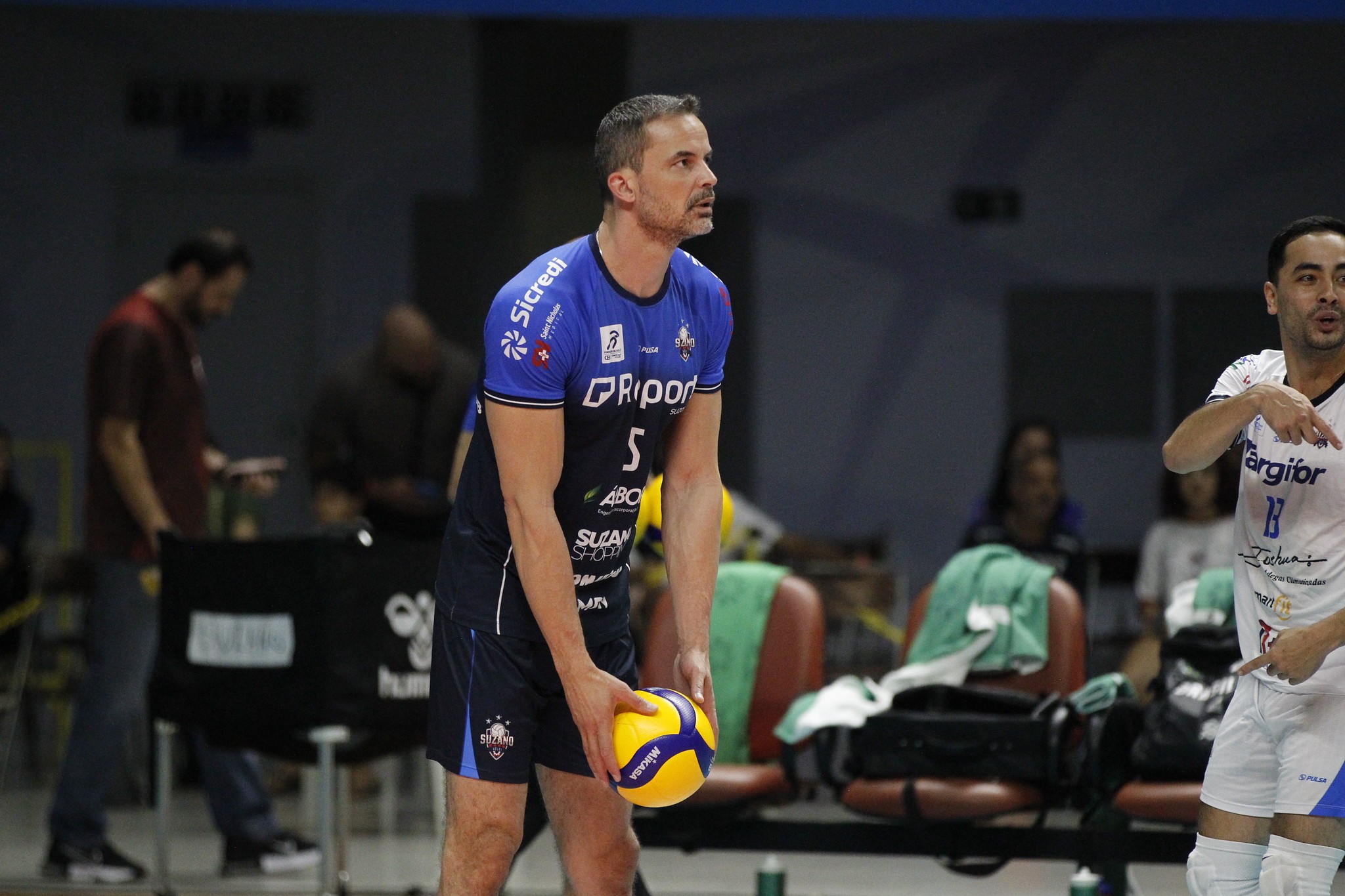 Riad renova com o Suzano e disputará a sexta temporada seguida pela equipe