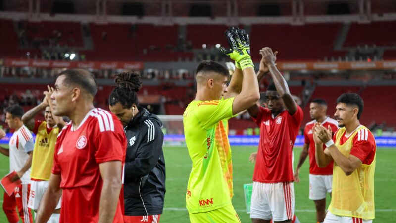 Rochet e Félix Torres são convocados para a Copa e desfalcam o Inter contra o Bragantino