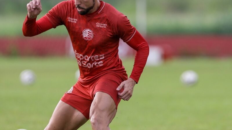 Náutico deve contar com volta de Paulo Sérgio para jogo contra o Operário