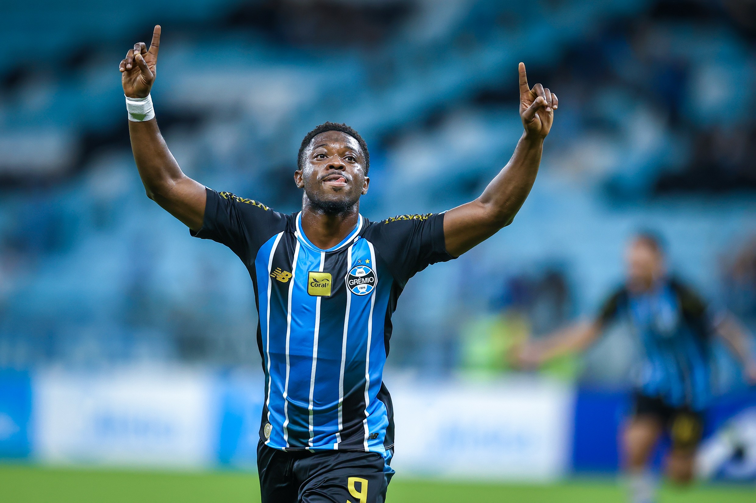 Como Amuzu se tornou peça fundamental no Grêmio e sonha com Copa do Mundo