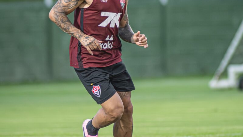 Escalação do Vitória contra o Flamengo: veja time provável, dúvidas e desfalques após treino