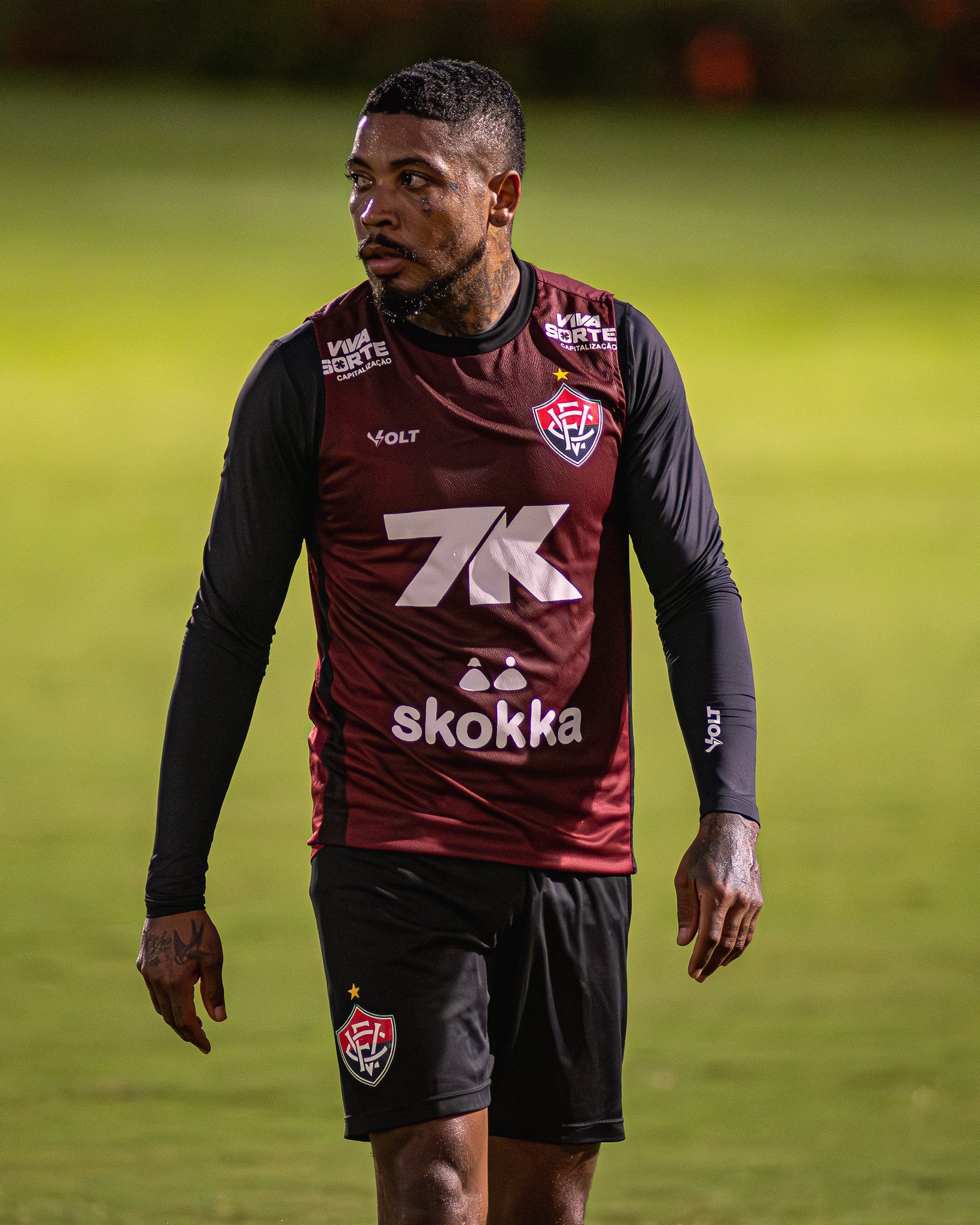 Ausência de Erick abre espaço para Marinho voltar a ser titular no Vitória após quase dois meses
