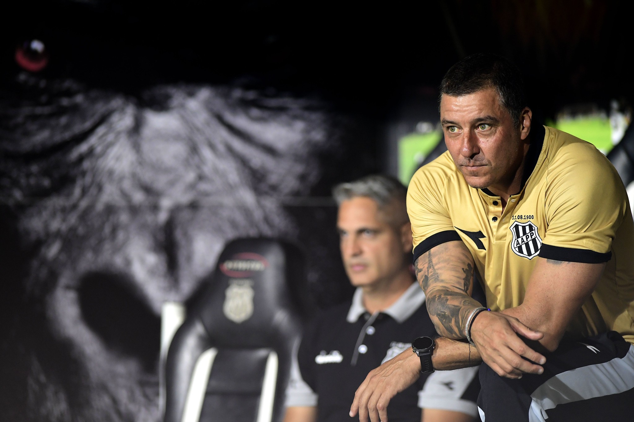 Ponte acumula gols sofridos no segundo tempo e liga alerta para queda física
