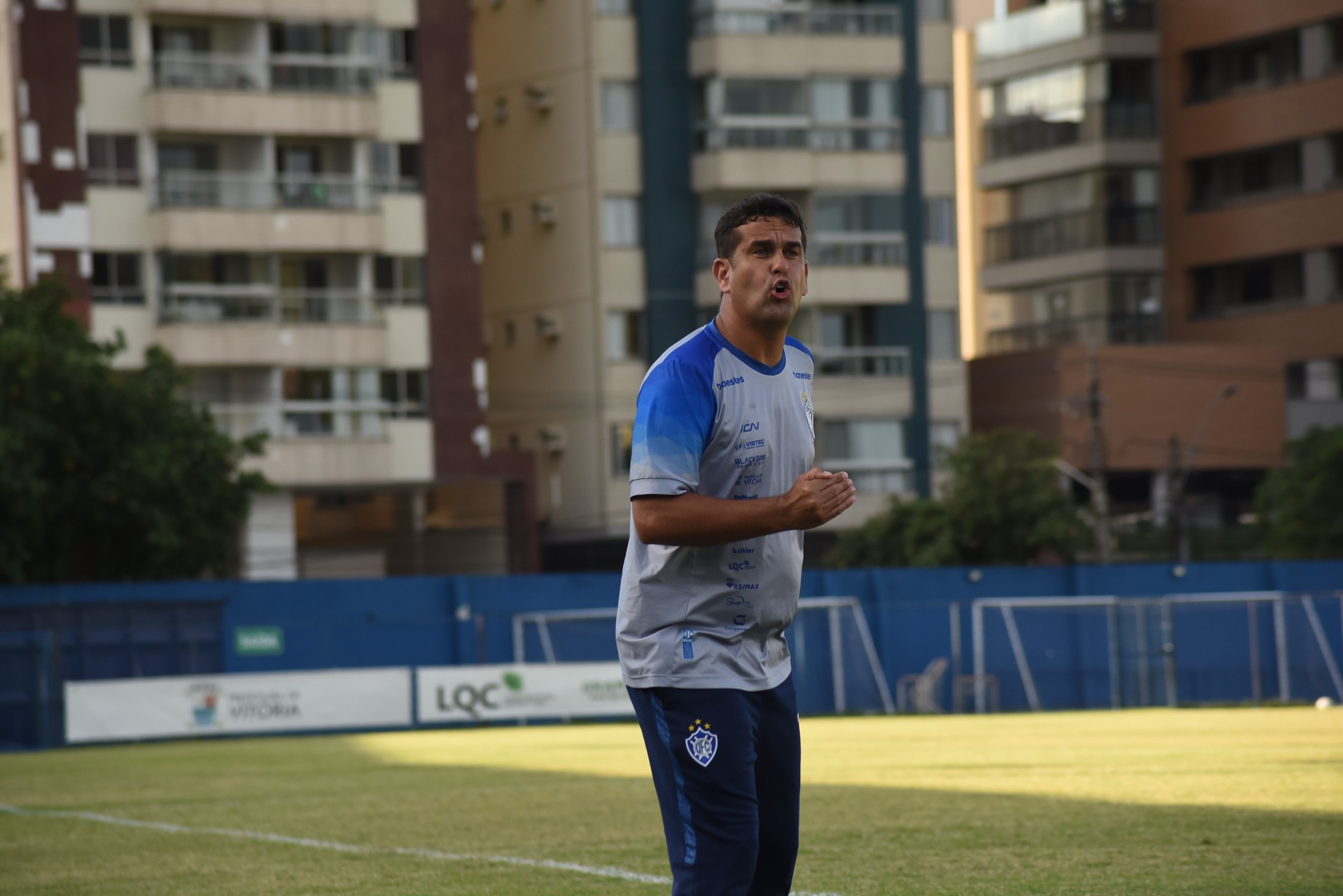 Araújo atribui influência de Soriano à boa fase no Vitória-ES