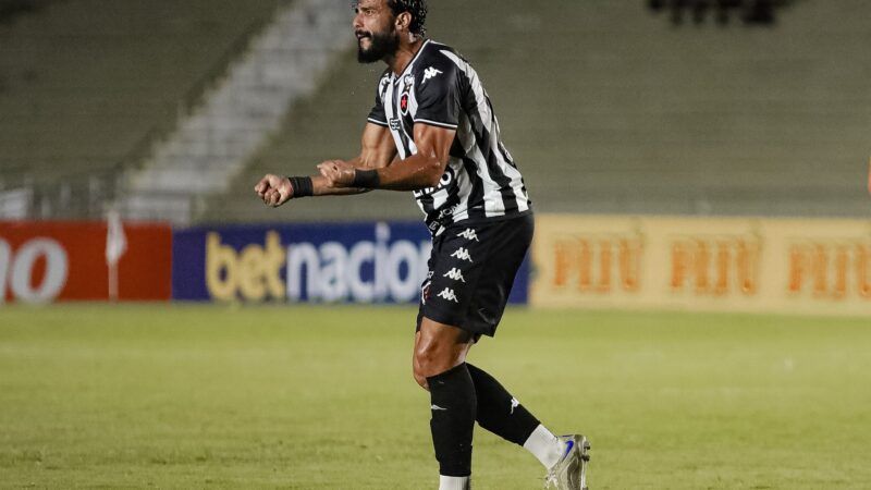 Henrique Dourado critica esquema de Lisca no Botafogo-PB: “Não favorecia o camisa 9”