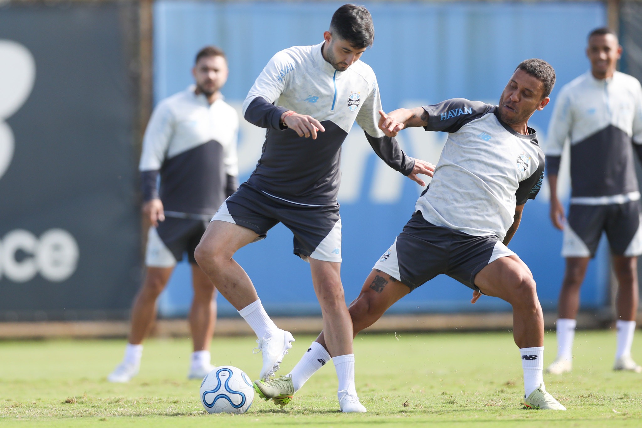 Perto de volta ao Grêmio, Villasanti corre por esperança de convocação para a Copa do Mundo