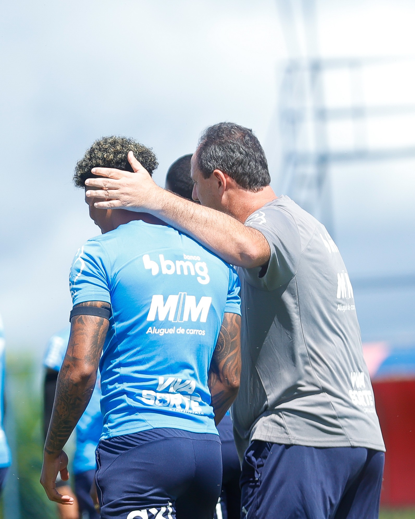 Má fase do Bahia faz Rogério Ceni sacar “medalhões” e voltar a dar espaço para “esquecidos”