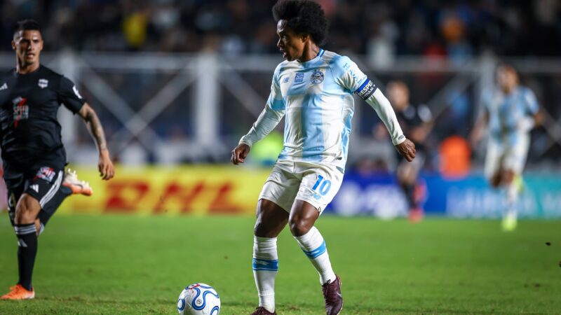 Willian estreia em função no Grêmio aos 37 anos; saiba os motivos