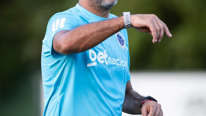 Escalação do Cruzeiro: Artur Jorge promove volta de quarteto titular contra o Goiás; veja provável time