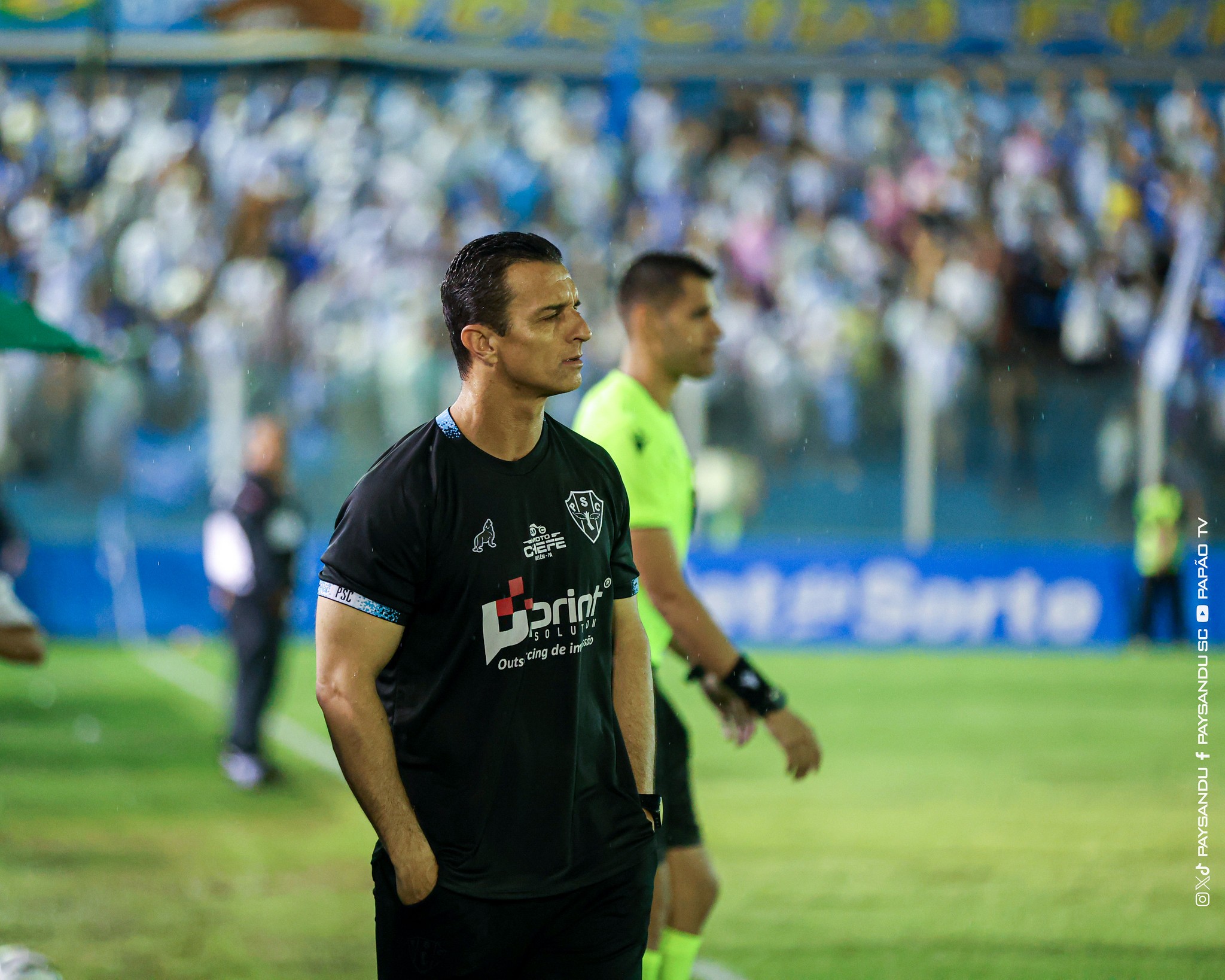 Junior Rocha reencontra o Caxias em meio à boa fase no comando do Paysandu