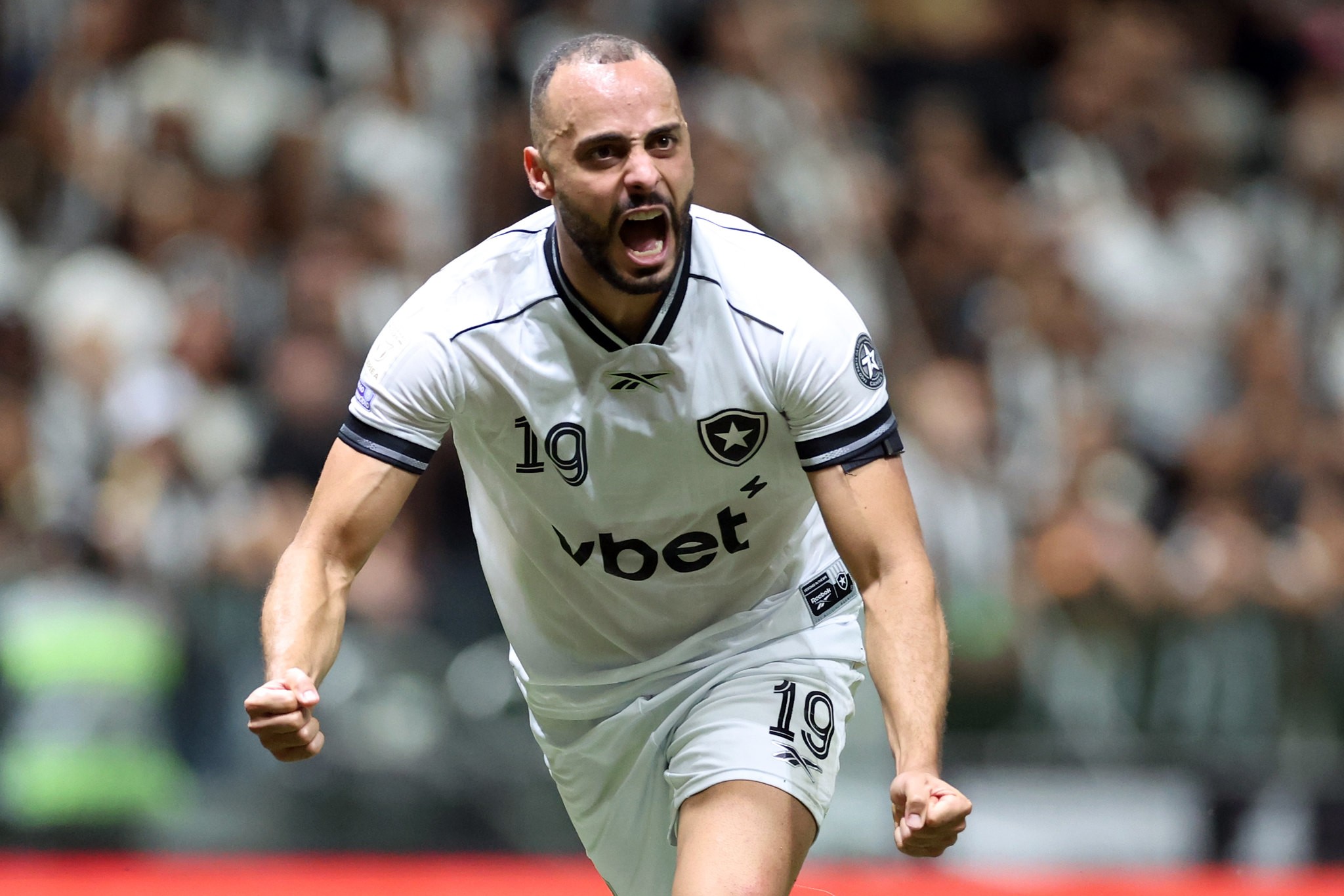 Arthur Cabral se consolida com Franclim e mira artilharia no Botafogo